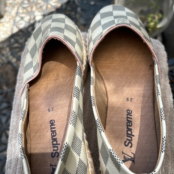 Shoes - Picture 2 of 6